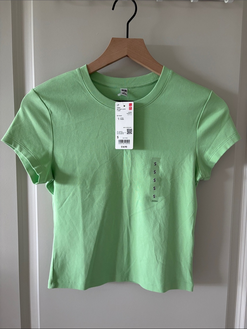 UNIQLO Women’s Short Sleeve Crewneck T-Shirt in Mint Green